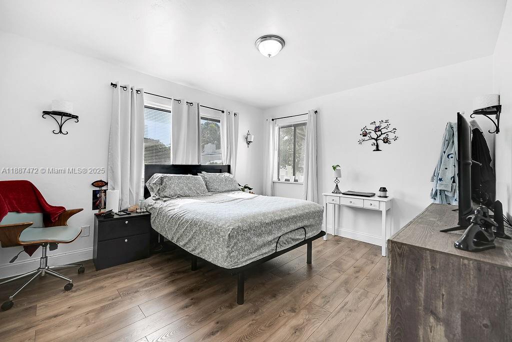 PALOMAR SUB - Residential Income