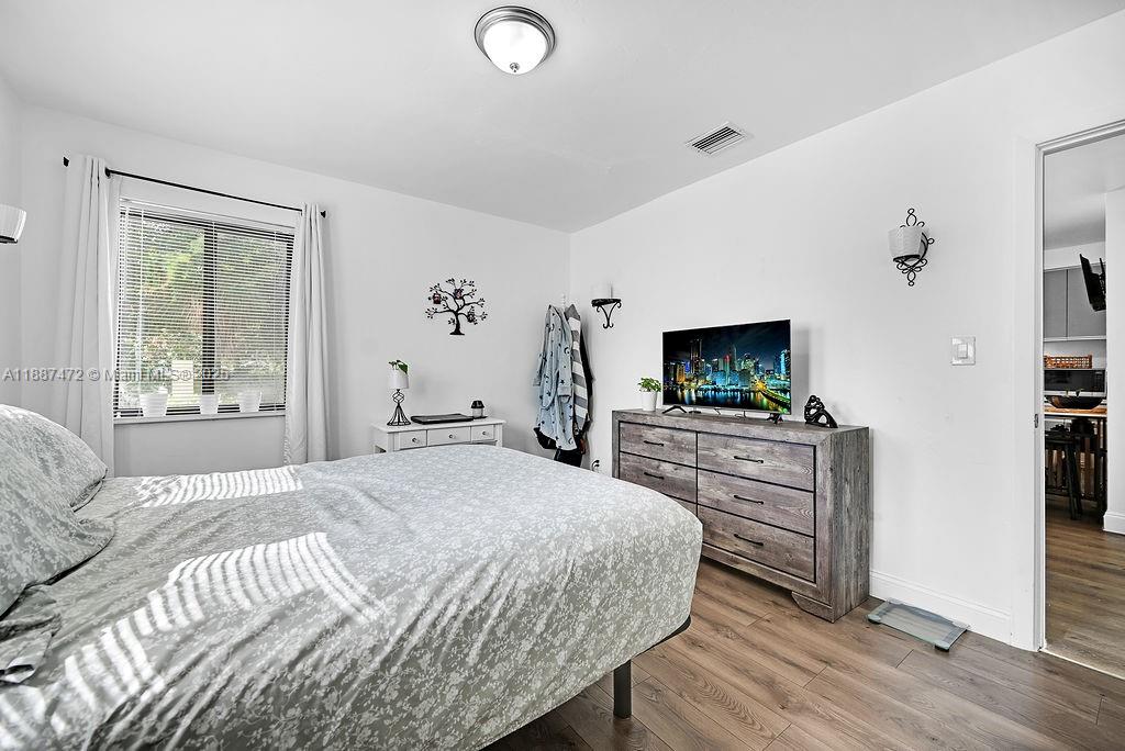 PALOMAR SUB - Residential Income