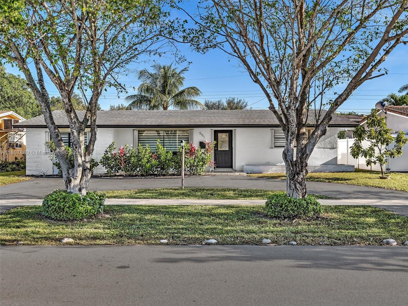Rental Property at 551 Crescent Dr, Hollywood, Broward County, Florida - Bedrooms: 6 
Bathrooms: 5  - $7,800 MO.