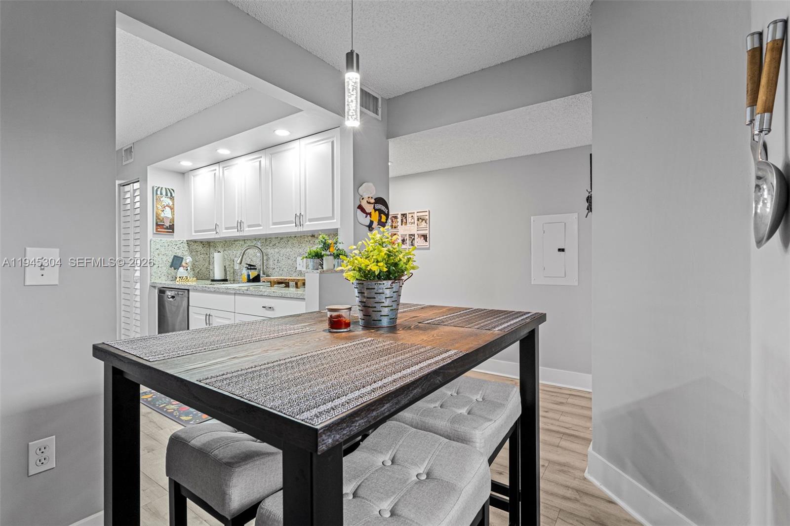 IVANHOE EAST AT CENTURY V - Residential