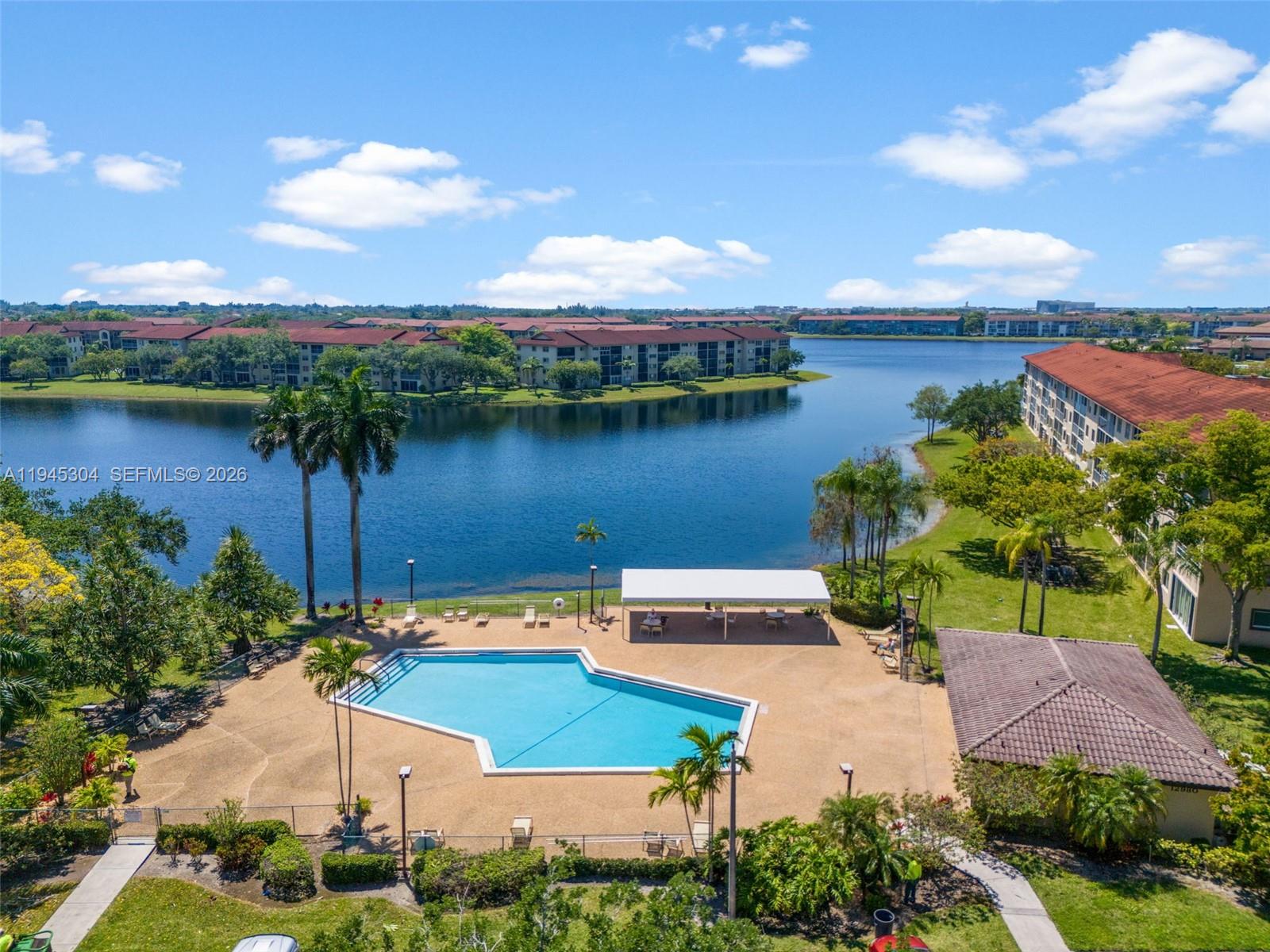 IVANHOE EAST AT CENTURY V - Residential