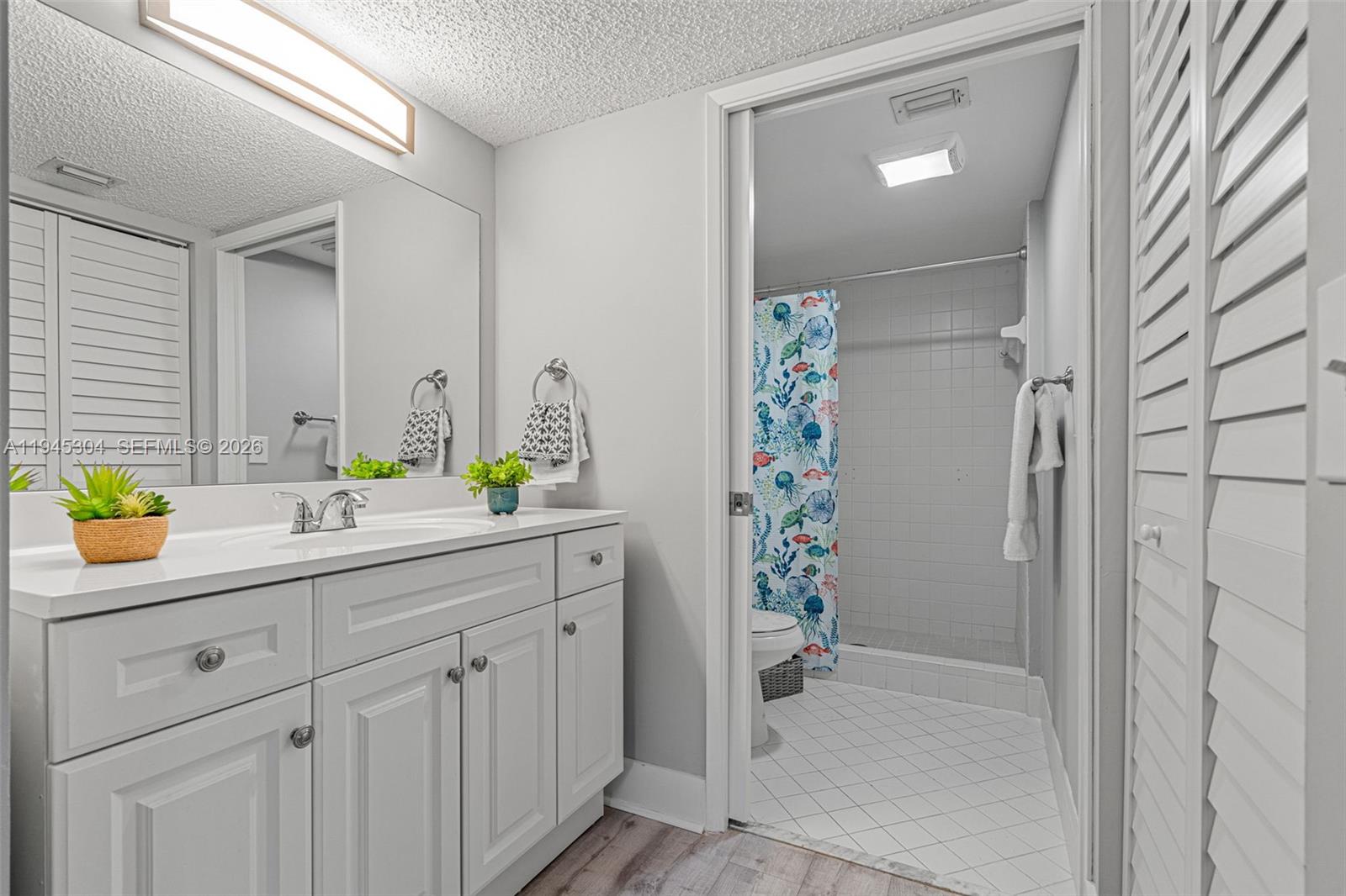 IVANHOE EAST AT CENTURY V - Residential