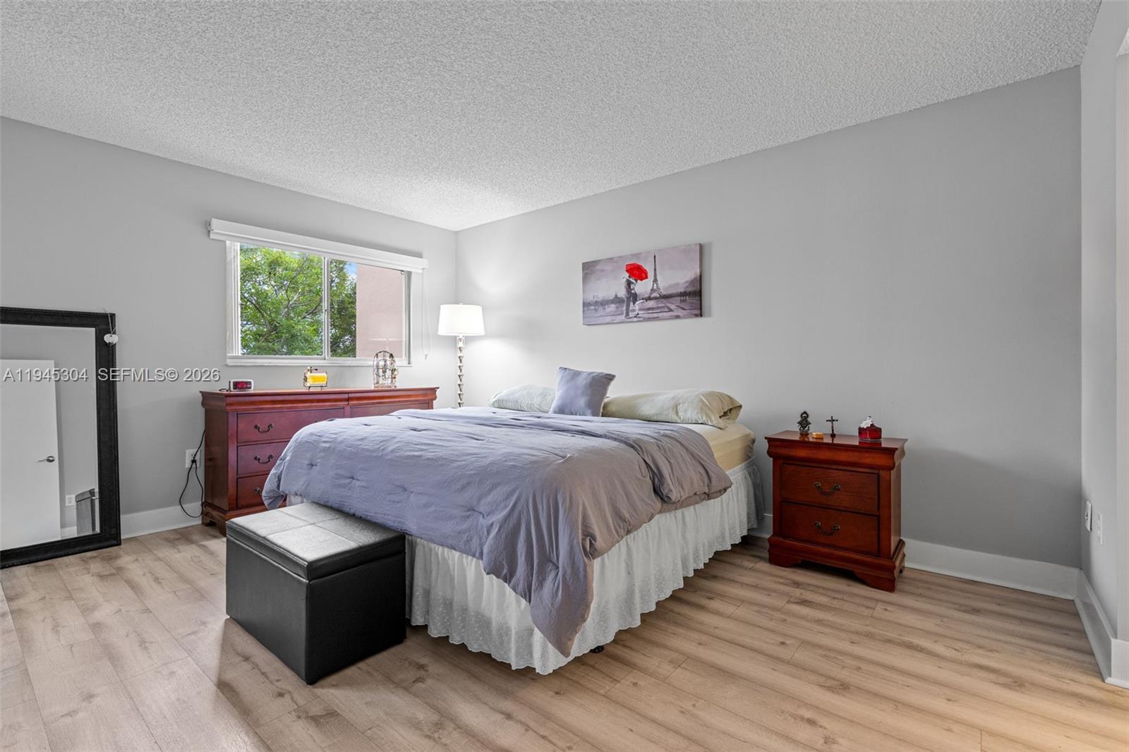 IVANHOE EAST AT CENTURY V - Residential