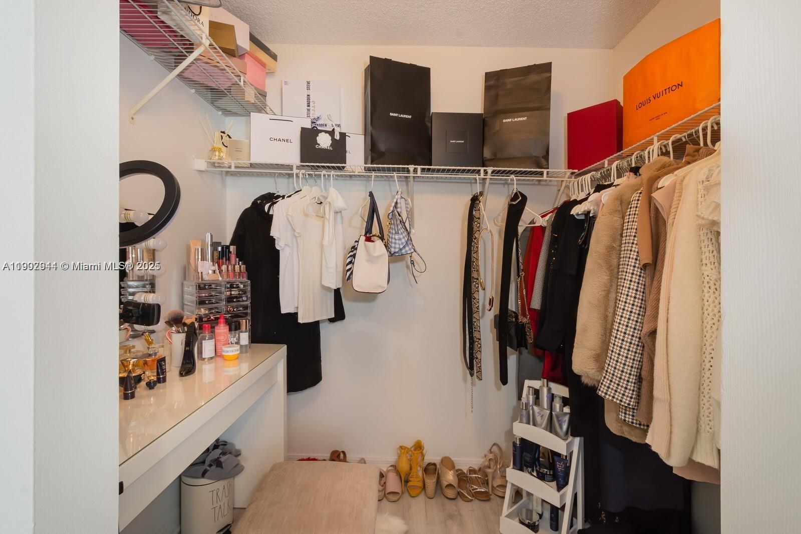 ST ANDREWS CONDO - Residential Lease