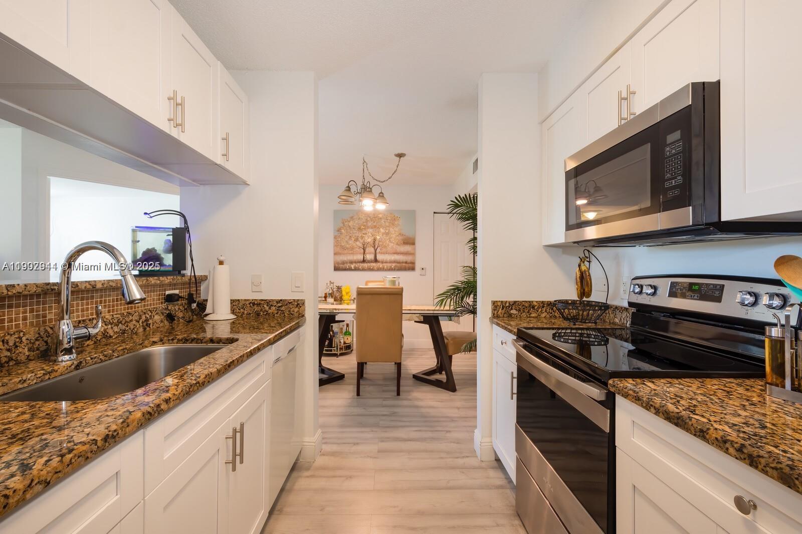 ST ANDREWS CONDO - Residential Lease