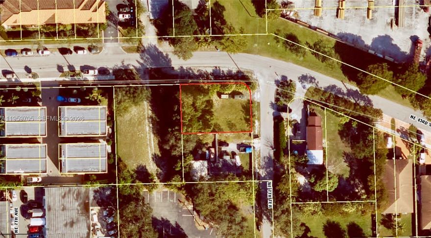 Prime development opportunity in Oakland Park. Vacant residential lot zoned **RM-16 (Medium Density Multi-Family Residential), allowing the construction of up to three (3) townhome units. No rezoning required.
Seller will deliver an approved site plan prior to or at closing, significantly reducing entitlement risk and saving time and carrying costs.
The property is well positioned within an established infill area, with close proximity to major roadways, retail, dining, and employment centers, and convenient access to I-95 and surrounding Broward County markets.