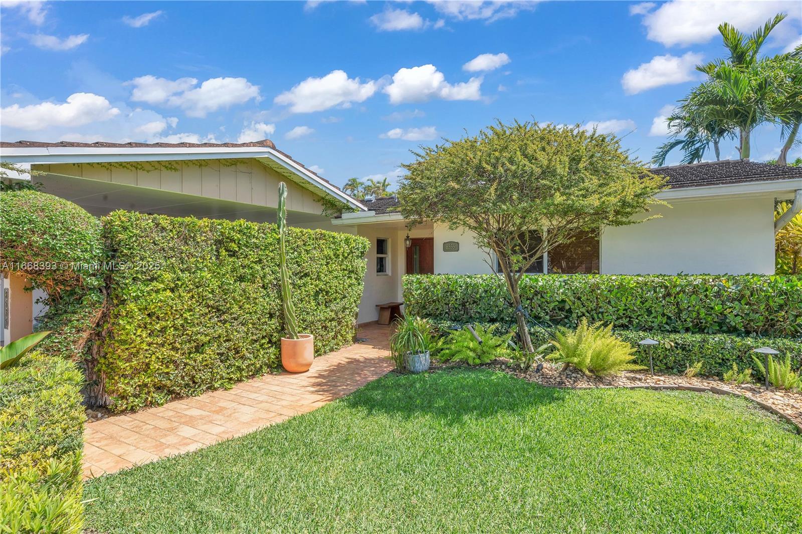 Property for Sale at 8535 Sw 80th Pl, Miami, Broward County, Florida - Bedrooms: 3 
Bathrooms: 2  - $899,000