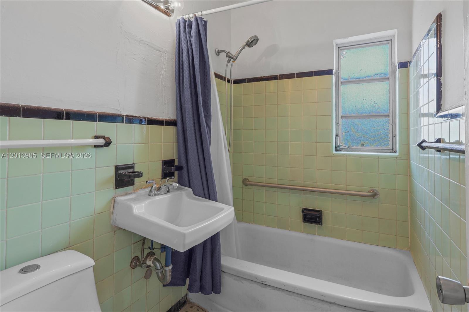 TOWN OF HIALEAH 1 ADDN AM - Residential Income