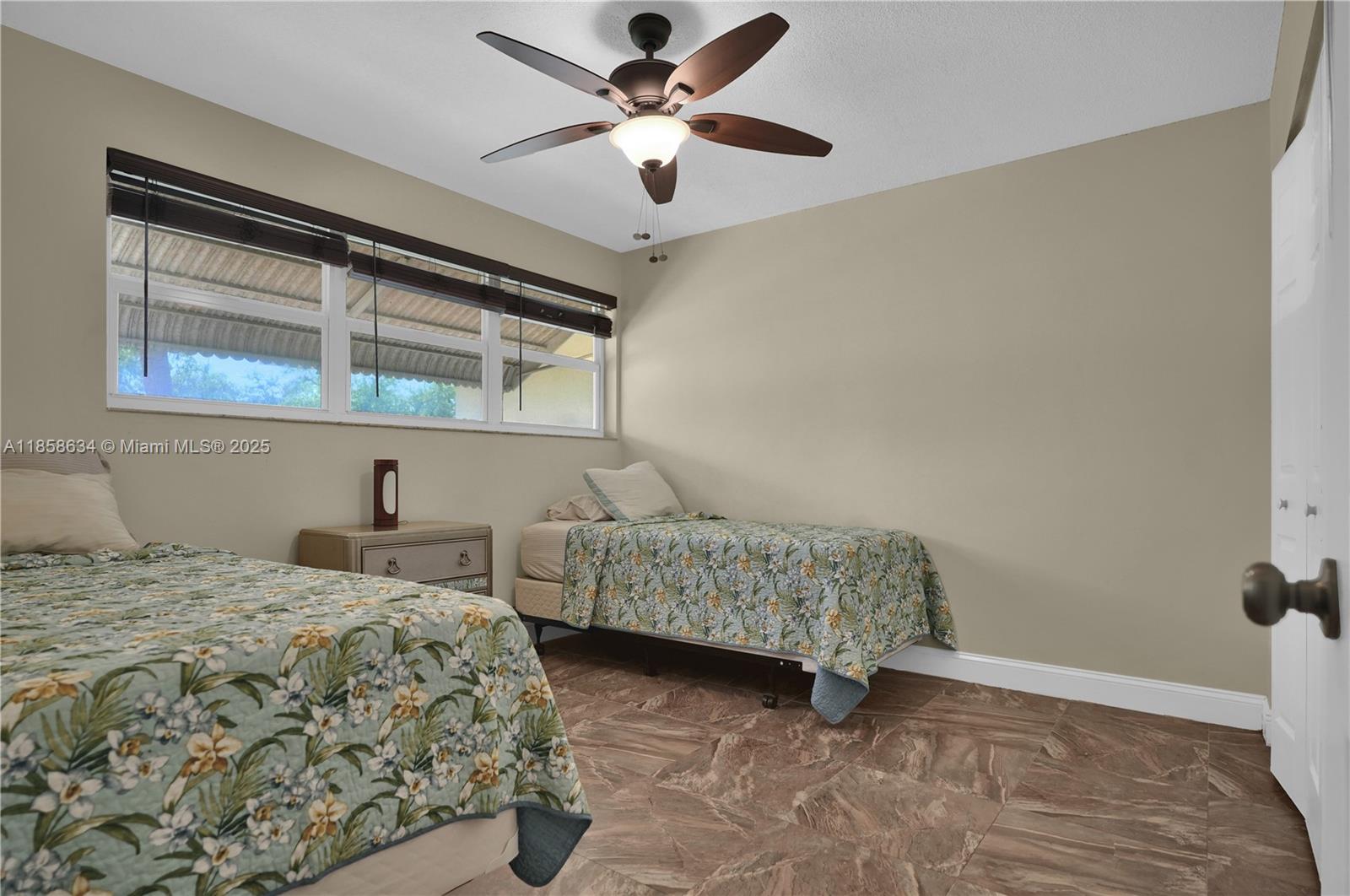 APRIL BREEZE CONDO - Residential