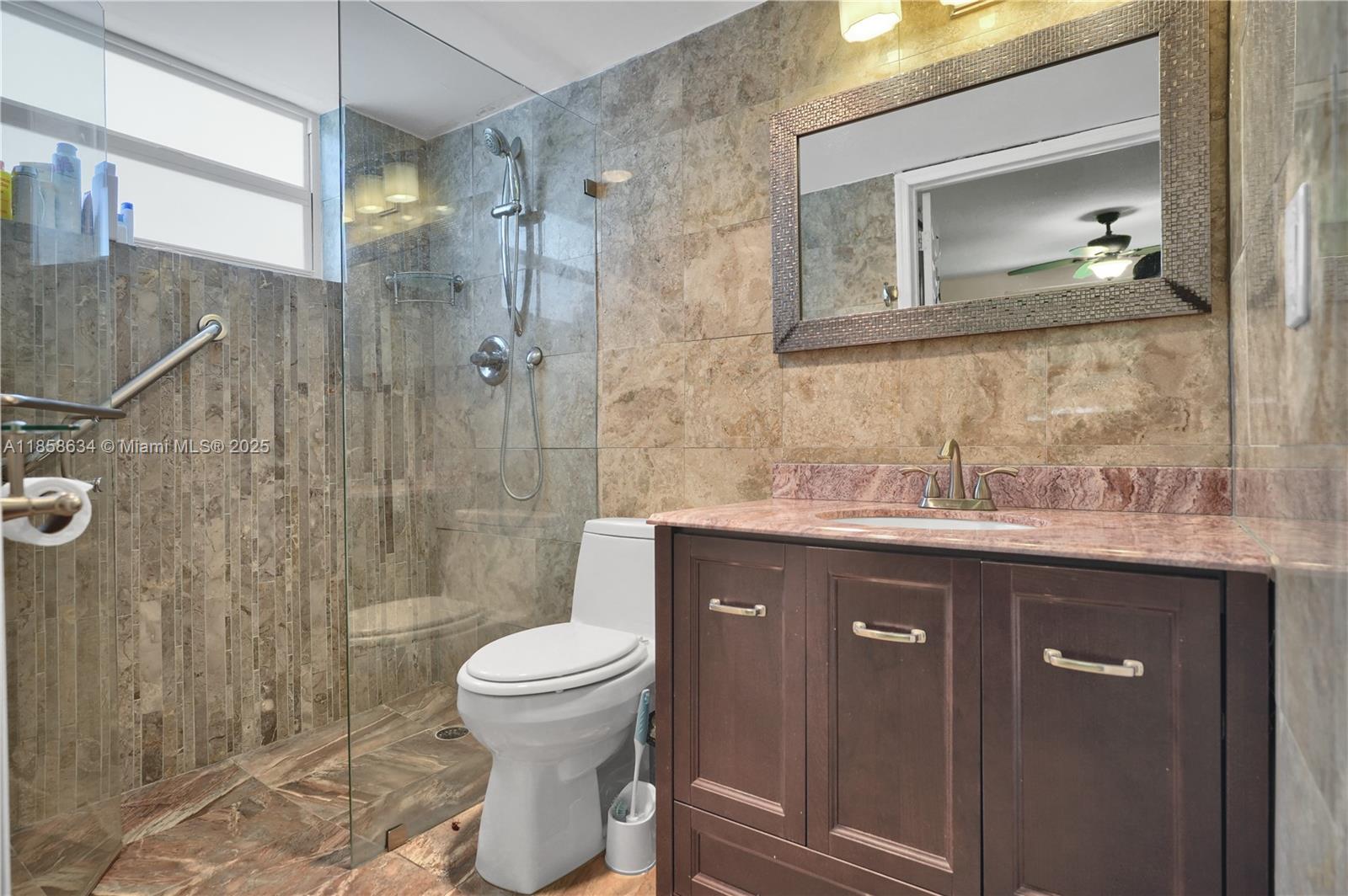 APRIL BREEZE CONDO - Residential