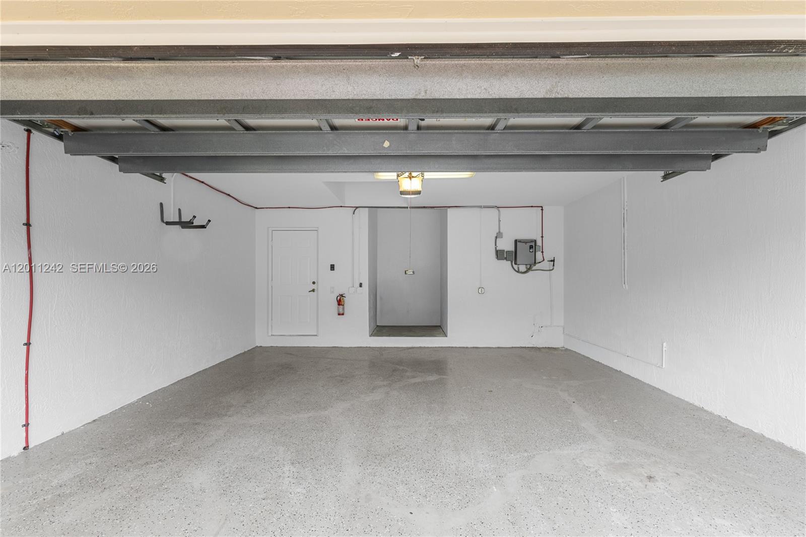 MARIPOSA POINTE AT WESTON - Residential