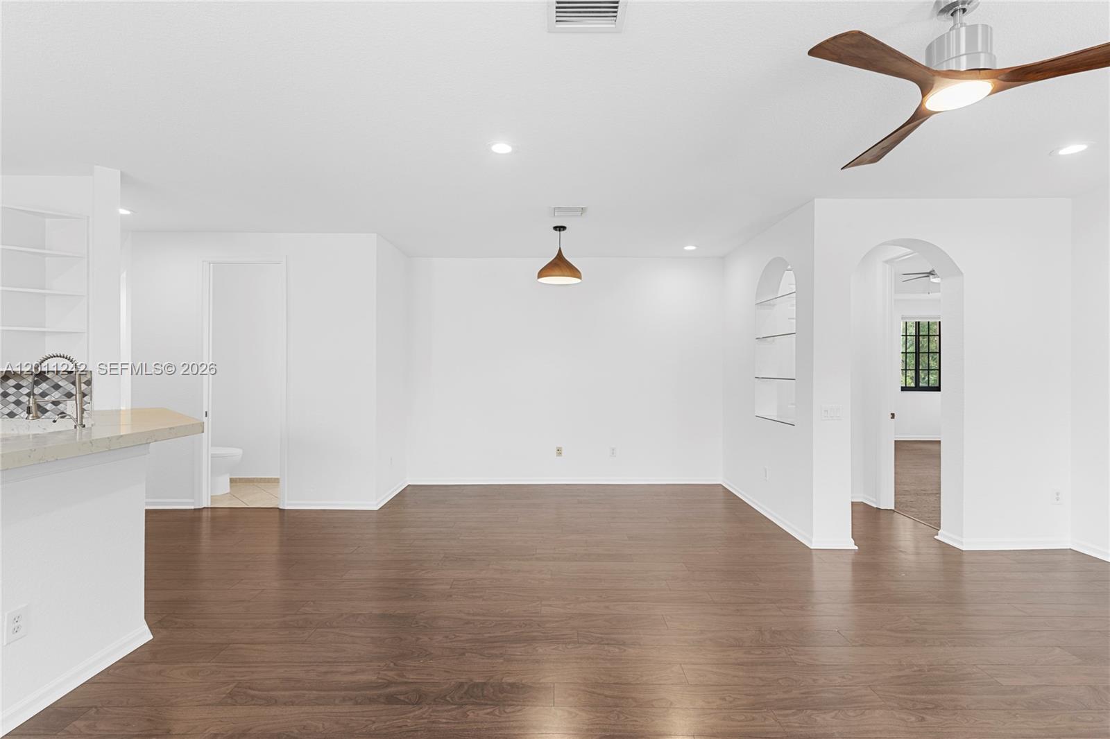 MARIPOSA POINTE AT WESTON - Residential