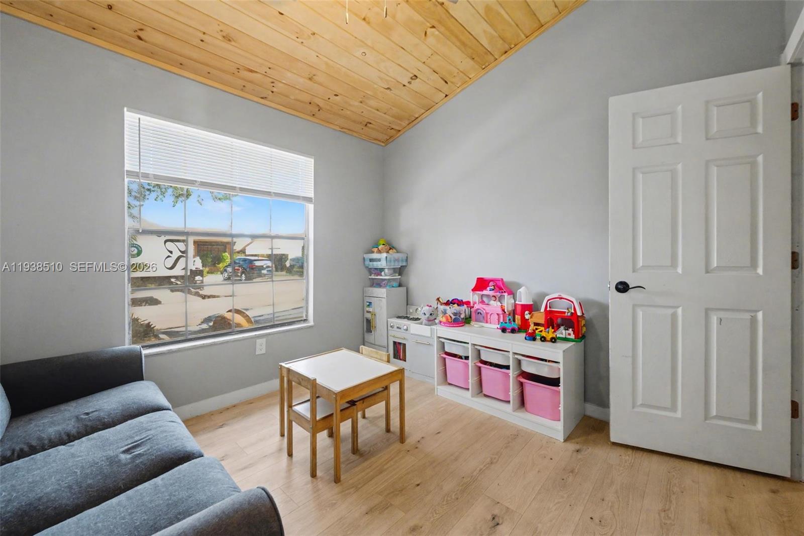 EVERGLADES SUGAR & LAND C - Residential