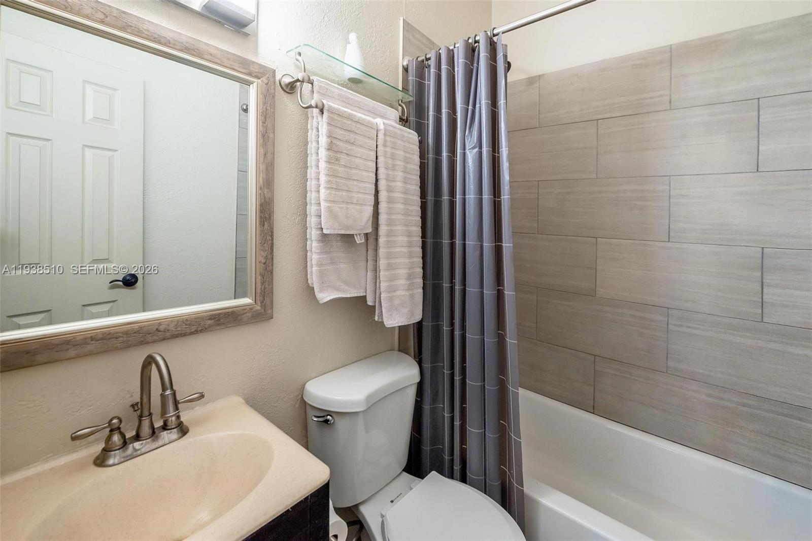 EVERGLADES SUGAR & LAND C - Residential