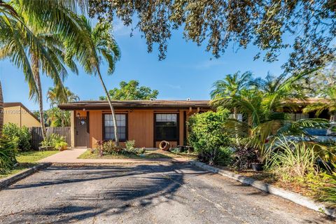 Photo of 2350 Pecan Ct, Pembroke Pines, FL 33026 (MLS # A11938510)