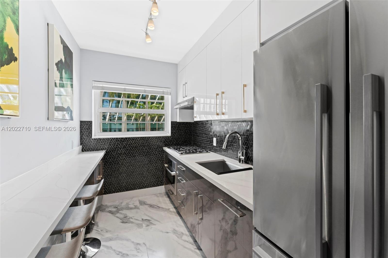 MANSFIELD PARK CONDO - Residential