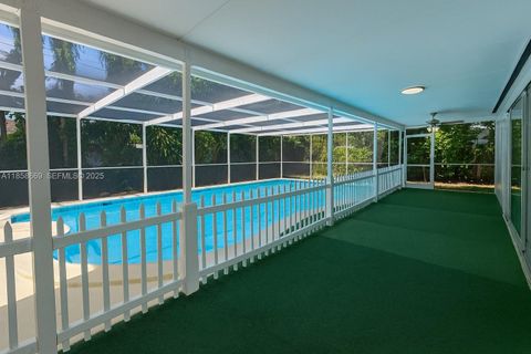 535 NE 158th St Miami FL 33162