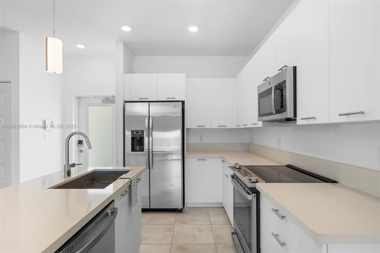 View photos, virtual tours, details... 4636 NW 84th Ave 43