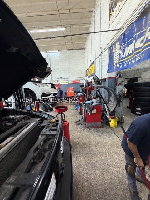 ESTABLISHED TIRE/MECHANIC SHOP