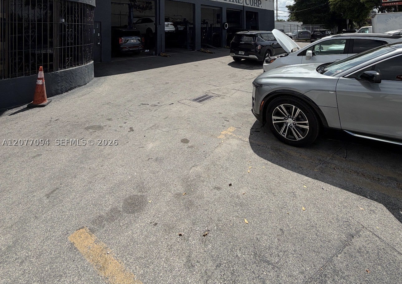 ESTABLISHED TIRE/MECHANIC SHOP
