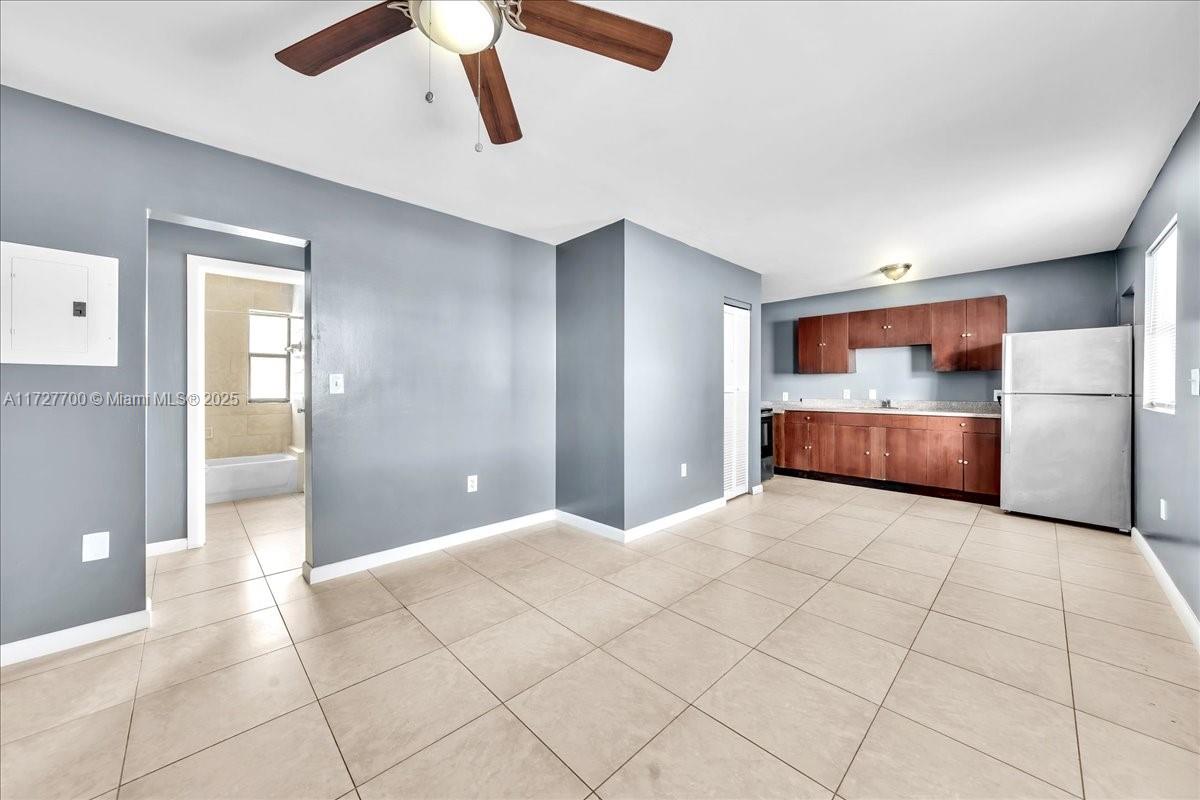 Rental Property at 365 Nw 8th St 303, Miami, Broward County, Florida - Bedrooms: 1 
Bathrooms: 1  - $1,600 MO.