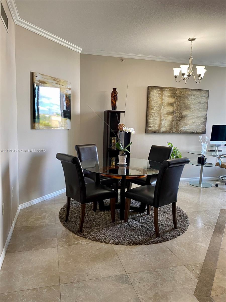 DUO CONDO WEST - Residential