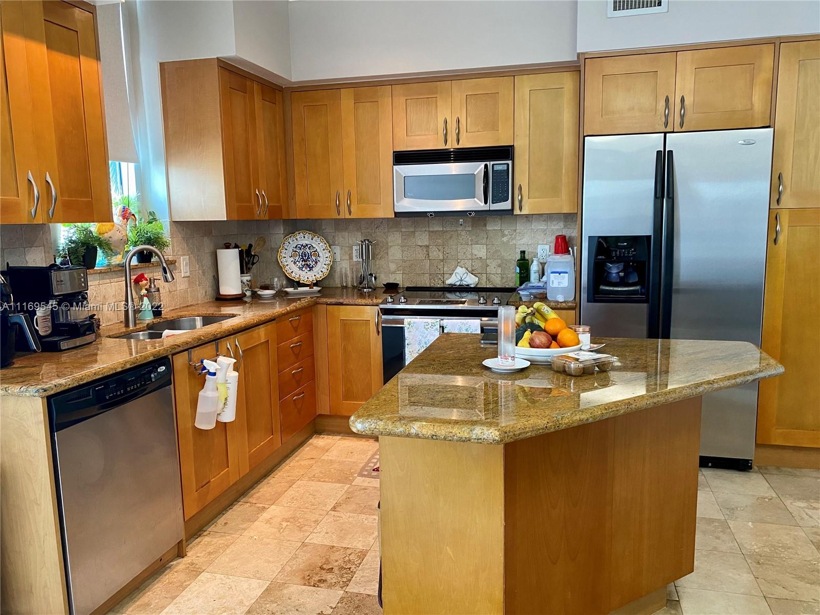 DUO CONDO WEST - Residential