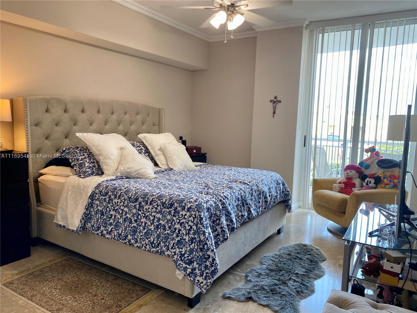 DUO CONDO WEST - Residential
