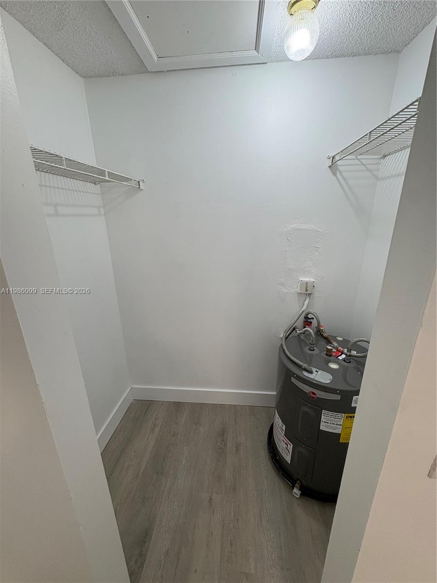 BOCA RATON HILLS SEC 2 - Residential Lease