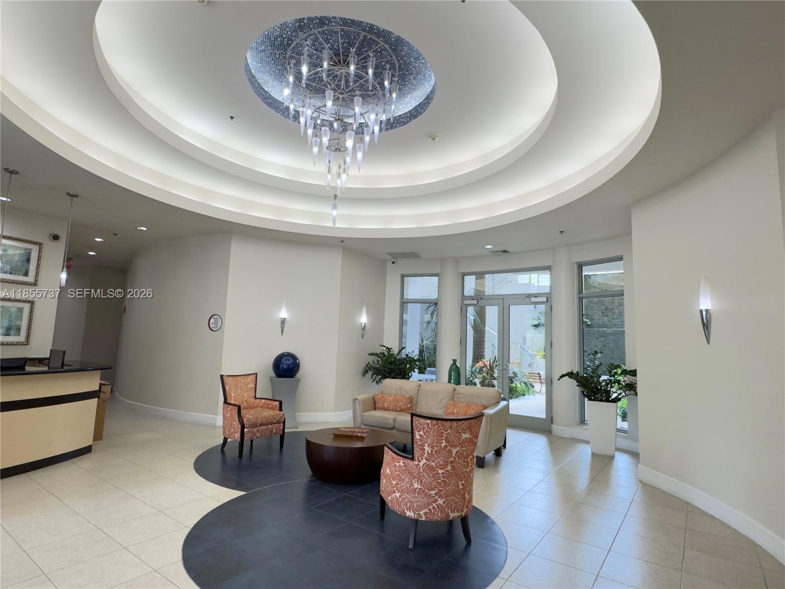 RADIUS CONDO - Residential