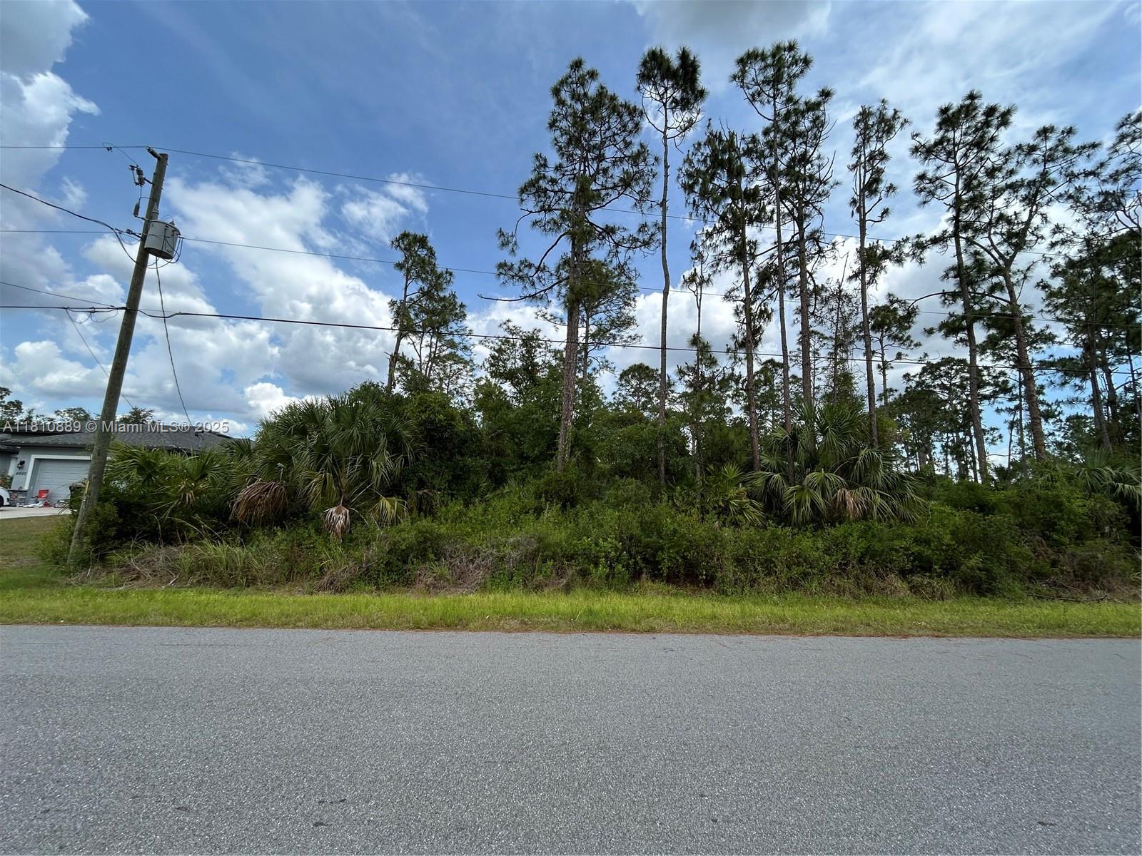 PORT CHARLOTTE SUB 32 - Land