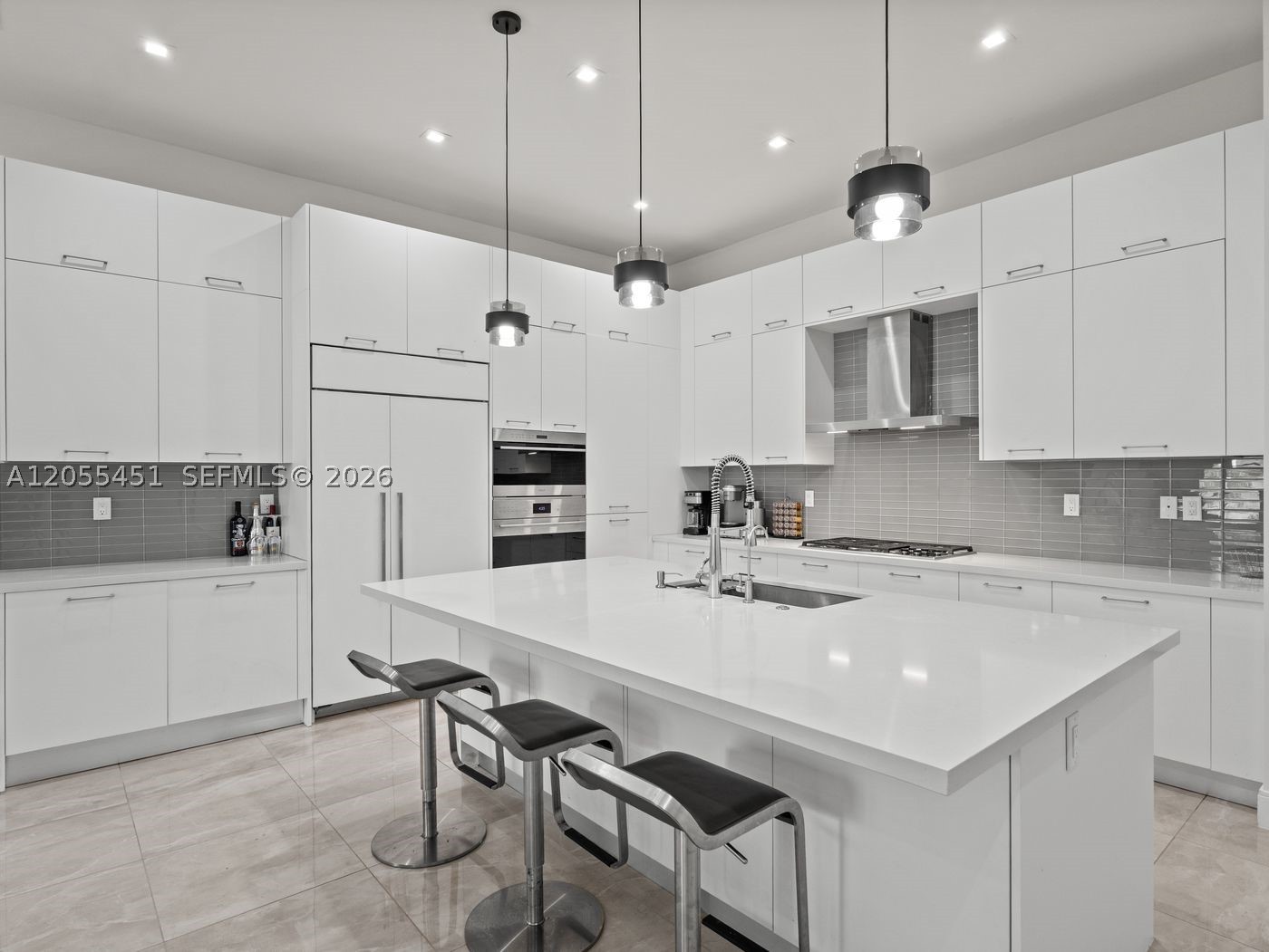 8143 NW 47th Ter