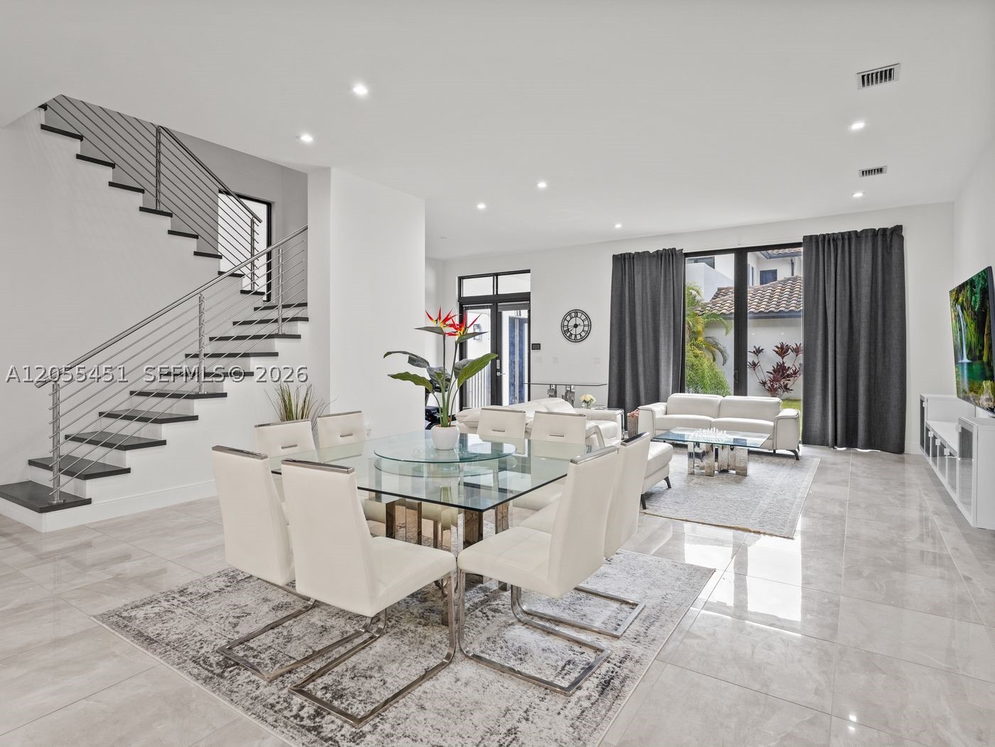 8143 NW 47th Ter