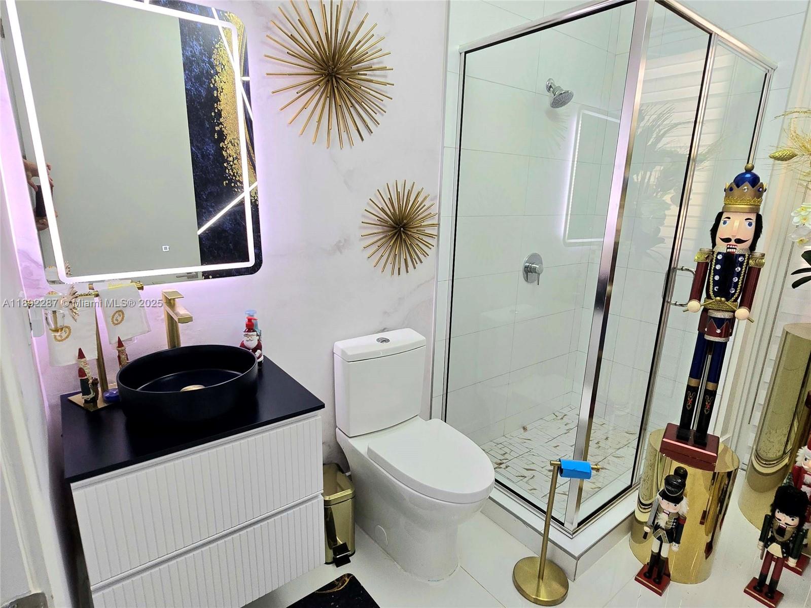 DORAL COMMONS RESIDENTIAL - Residential