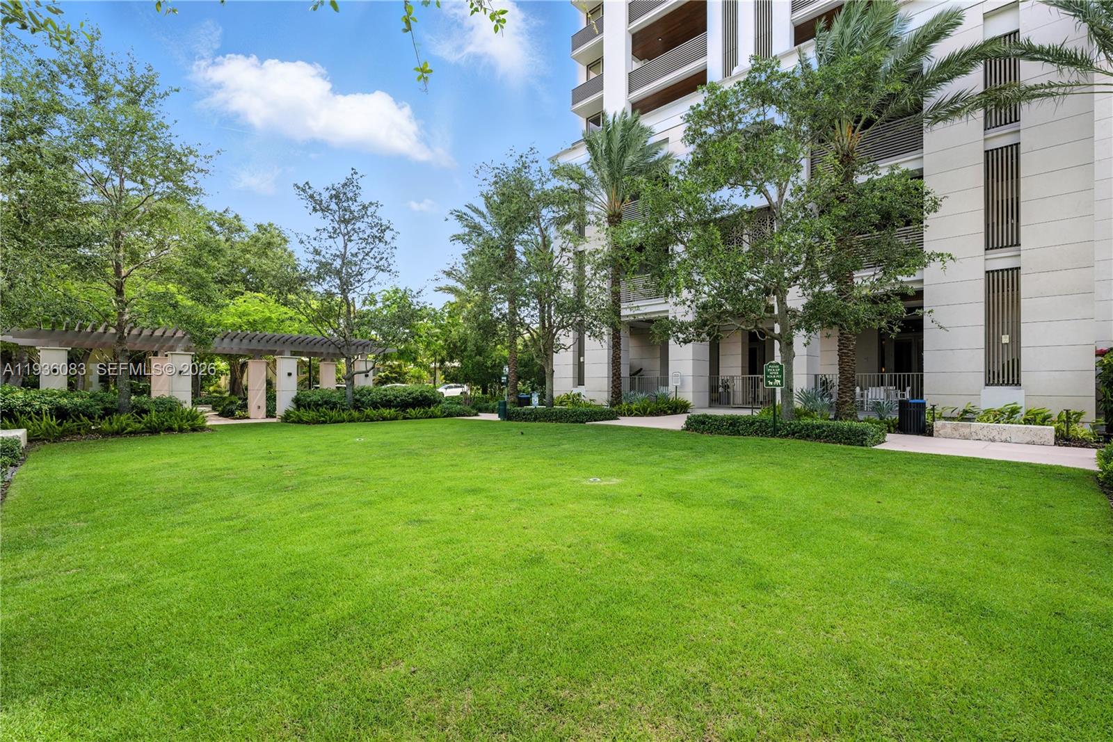 CORAL GABLES BILTMORE SEC - Residential
