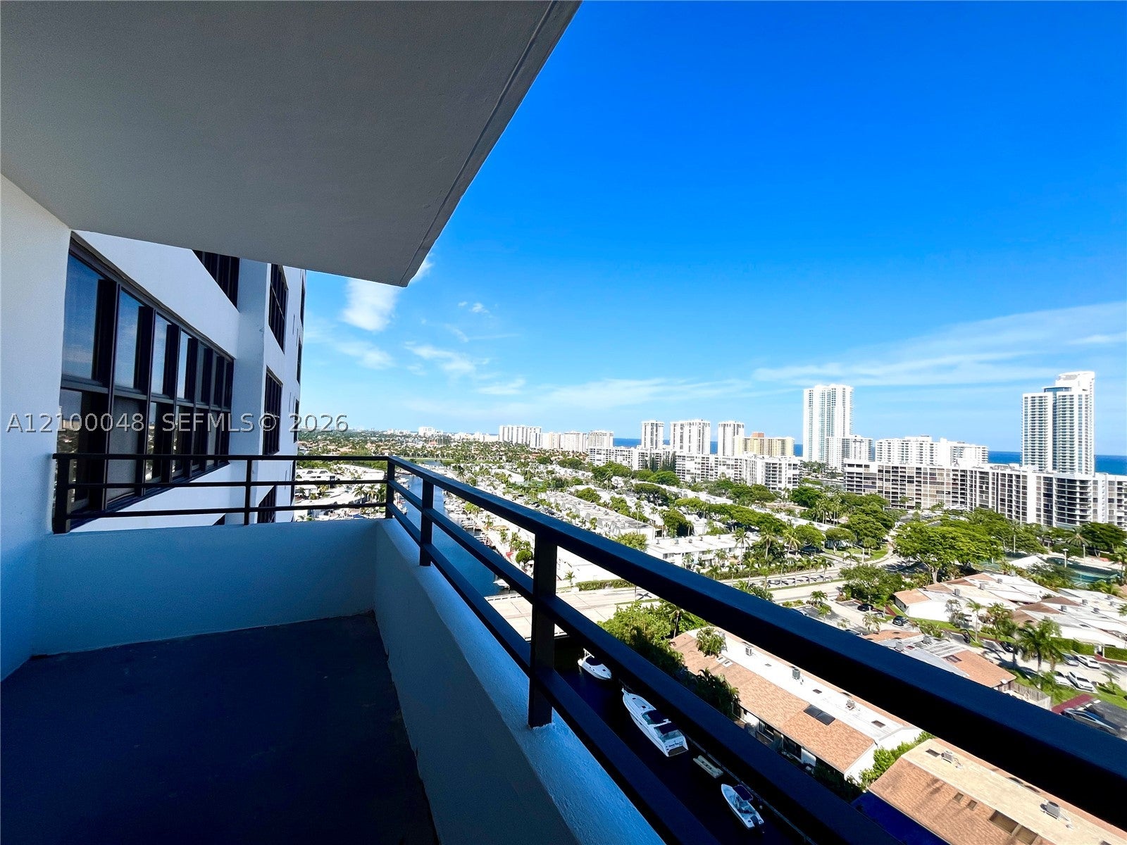 2500 Parkview Dr 1705