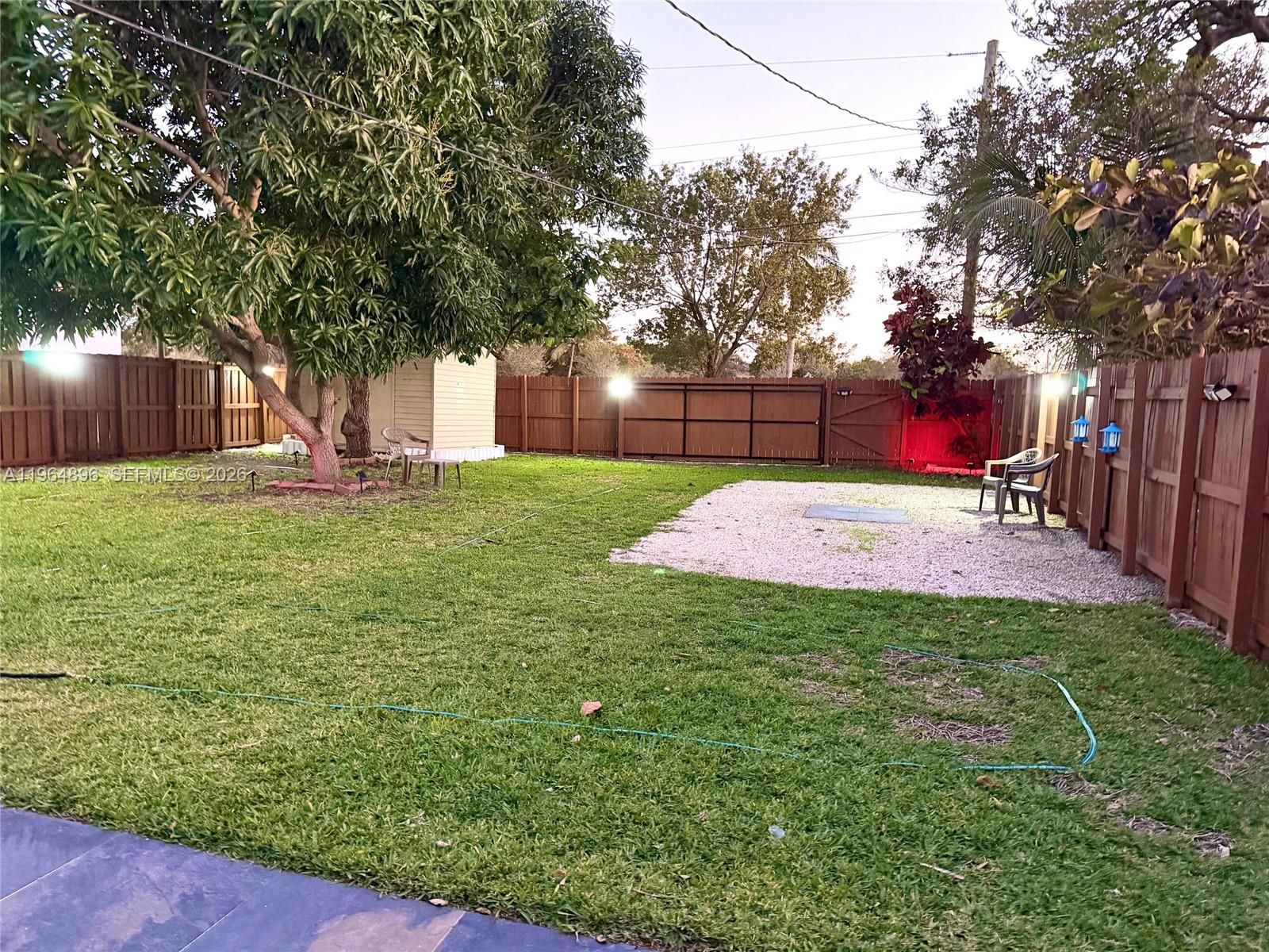 DANIA HOMESITES - Residential