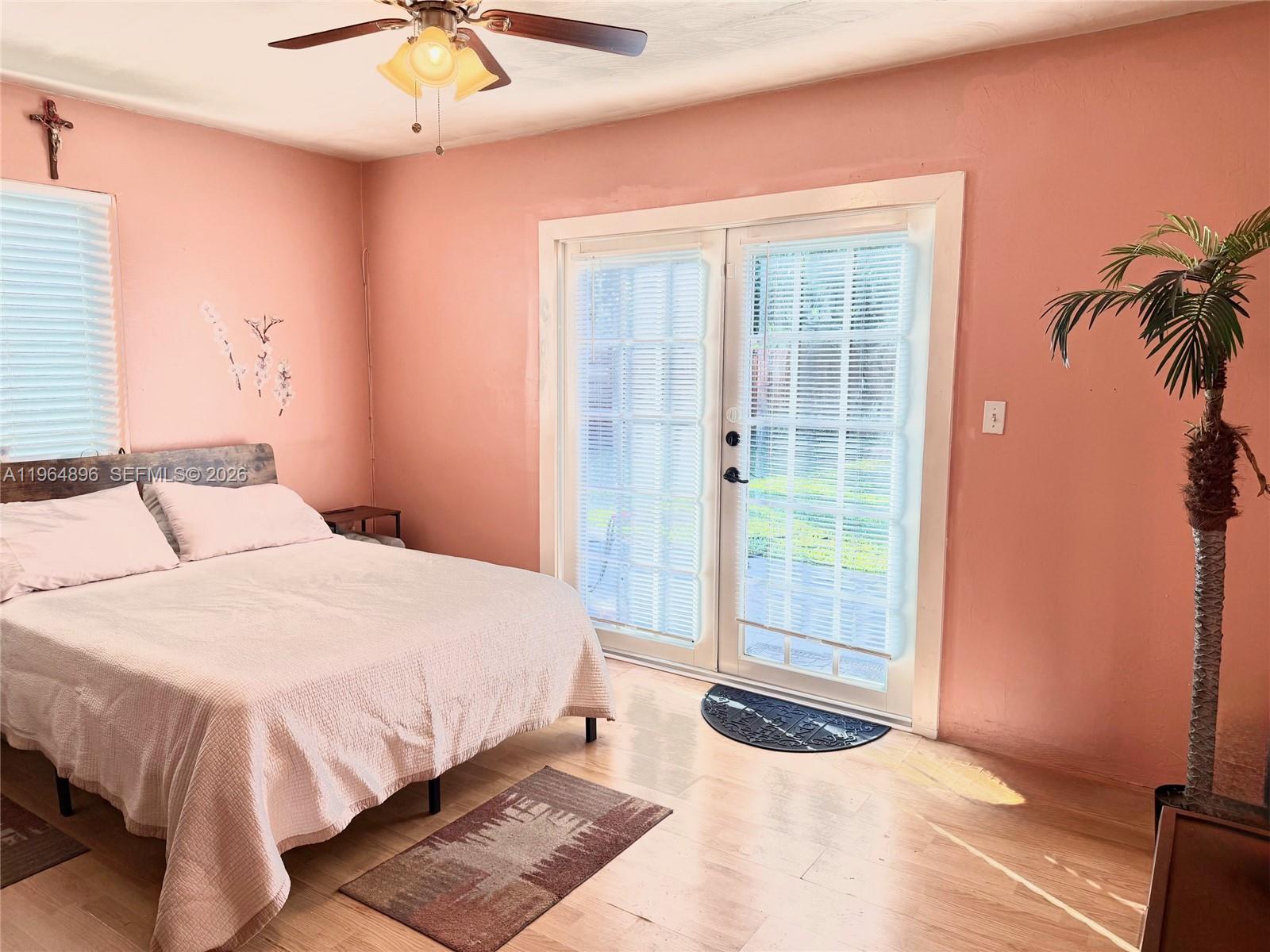 DANIA HOMESITES - Residential