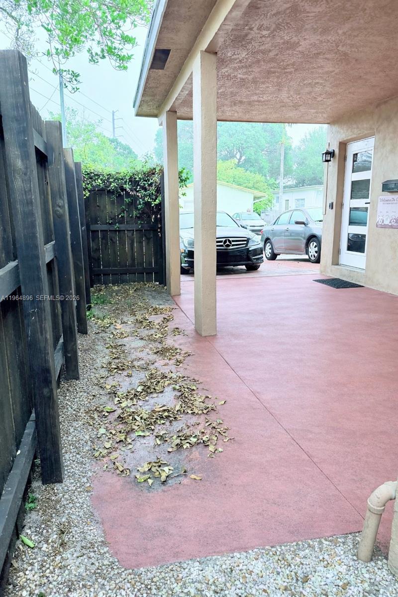 DANIA HOMESITES - Residential