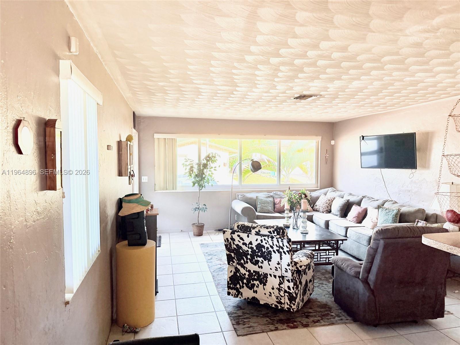 DANIA HOMESITES - Residential