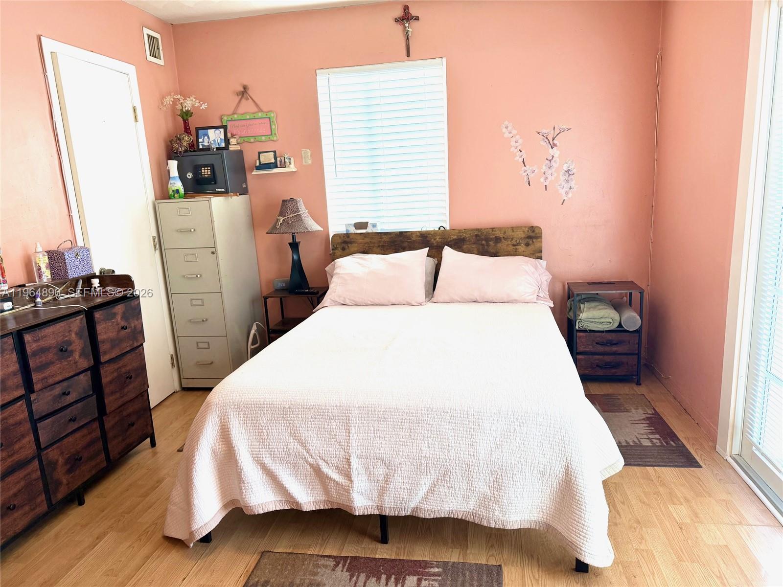 DANIA HOMESITES - Residential