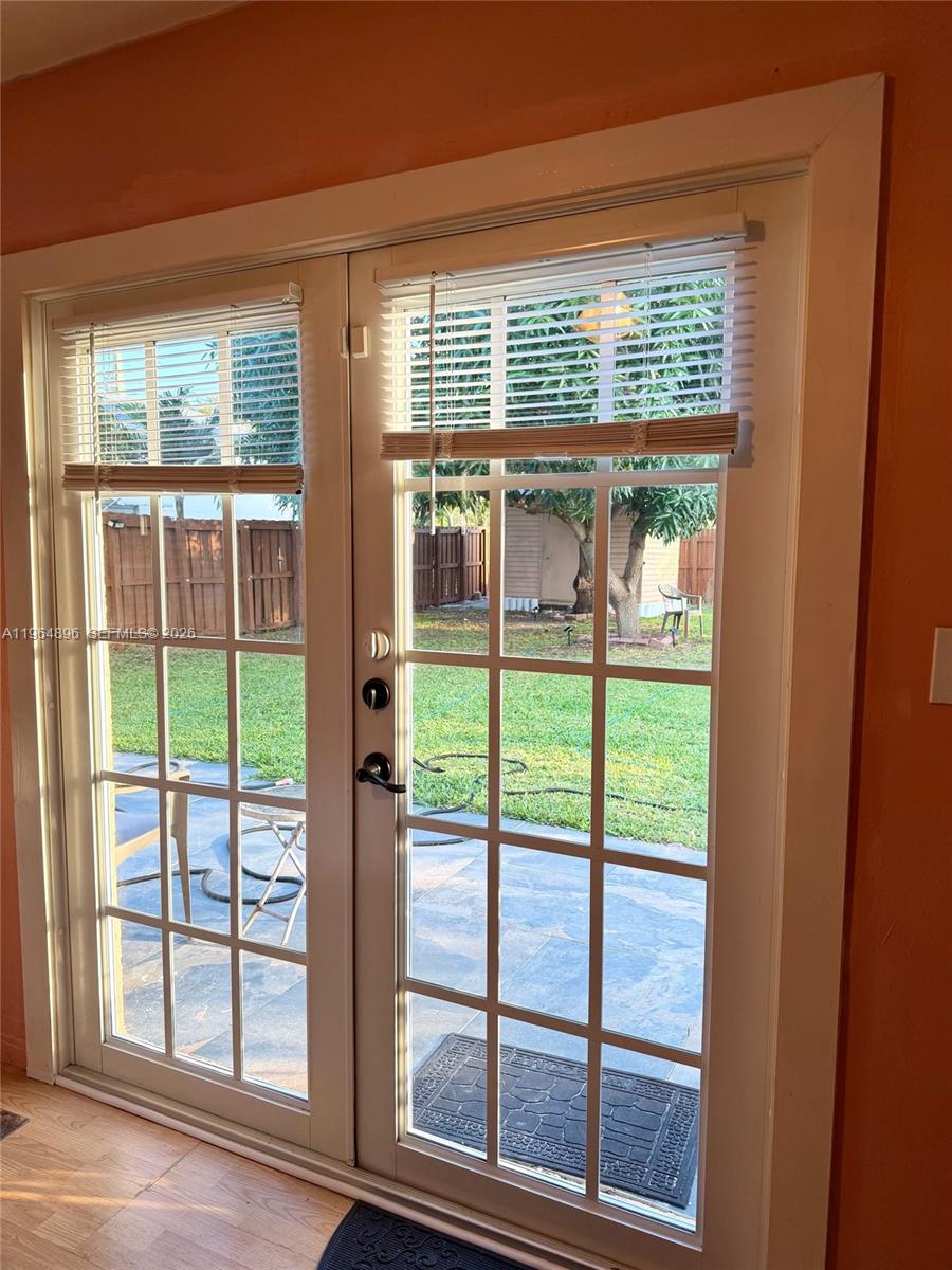 DANIA HOMESITES - Residential