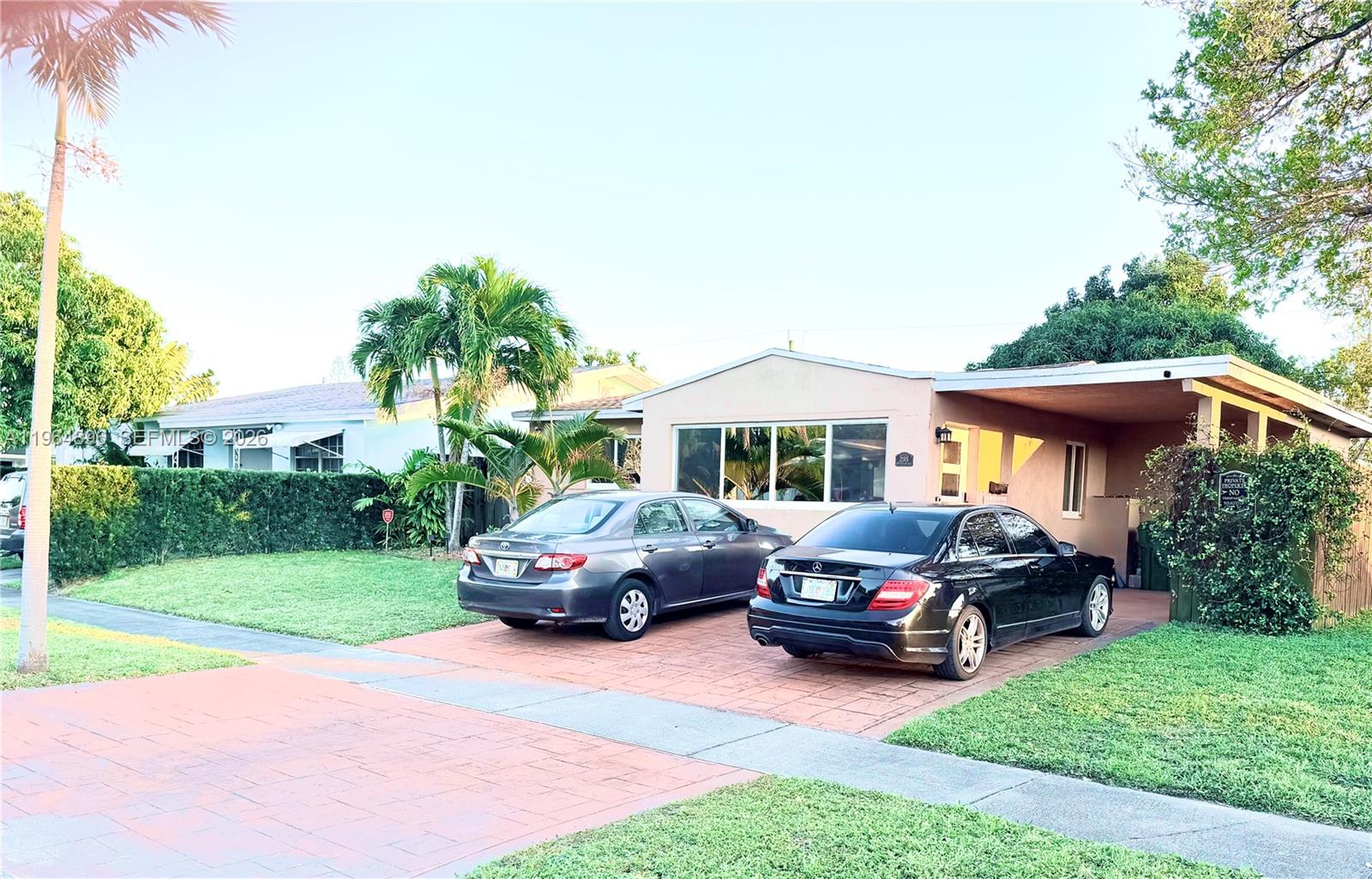 DANIA HOMESITES - Residential