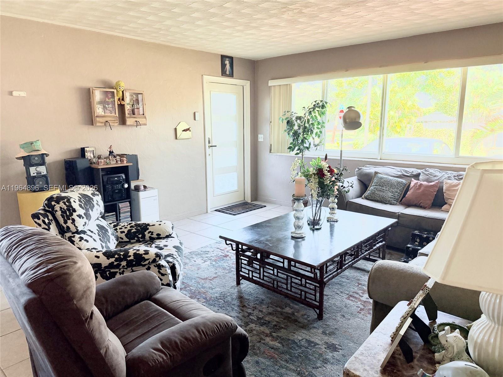 DANIA HOMESITES - Residential