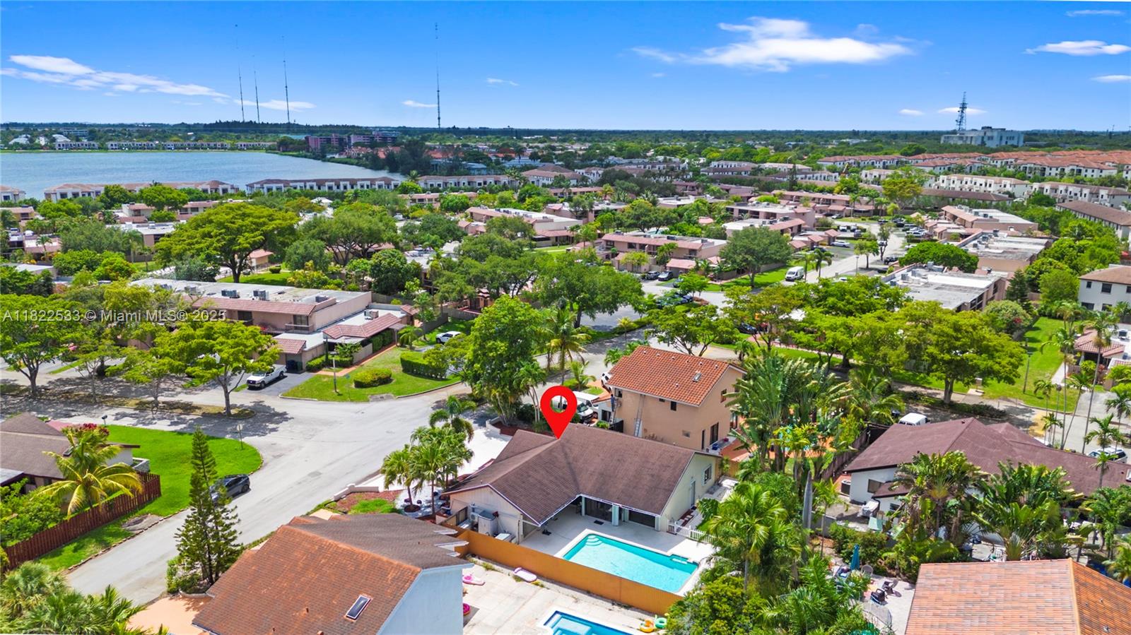SKY LAKE TERR - Residential