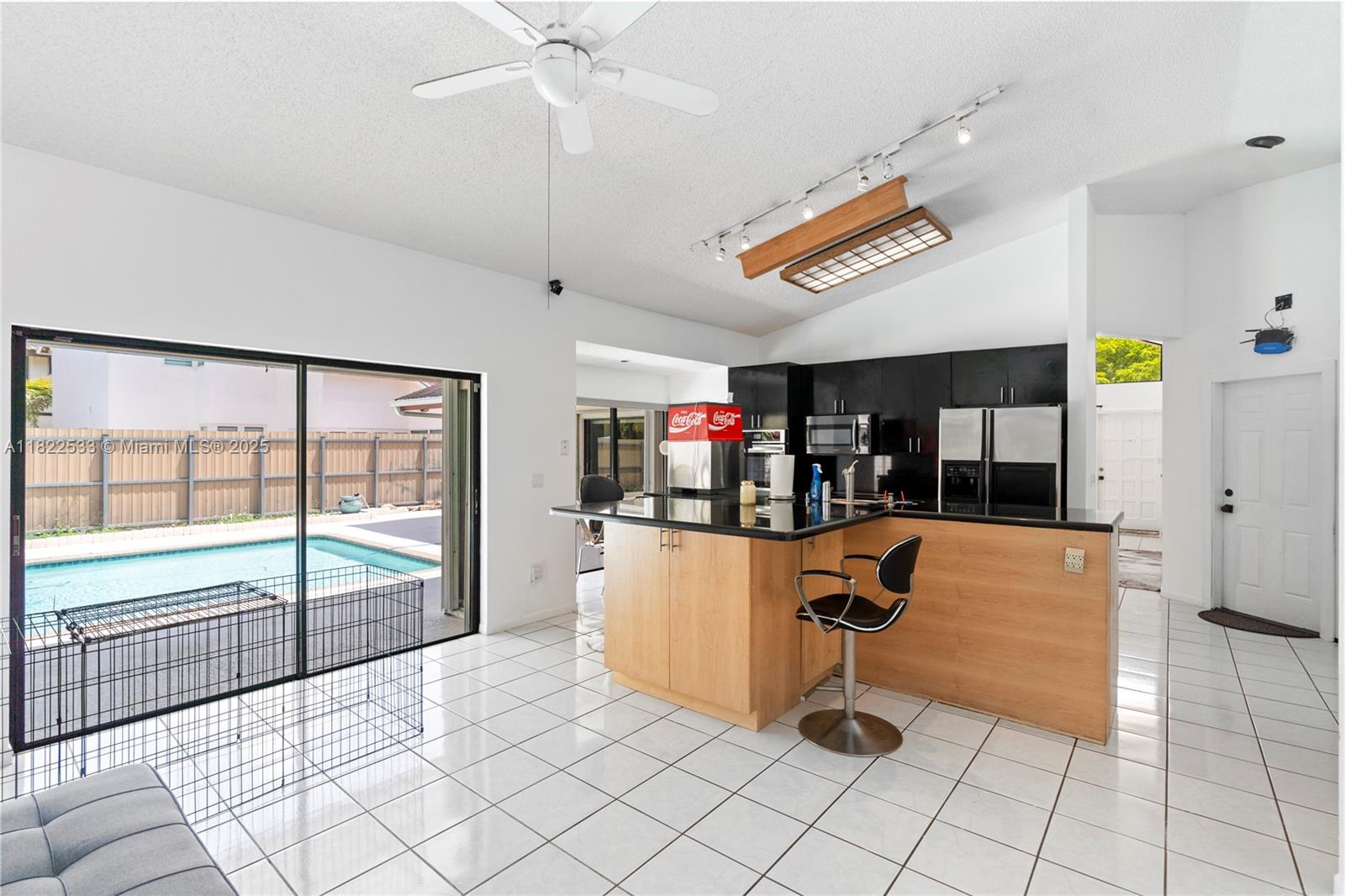 SKY LAKE TERR - Residential