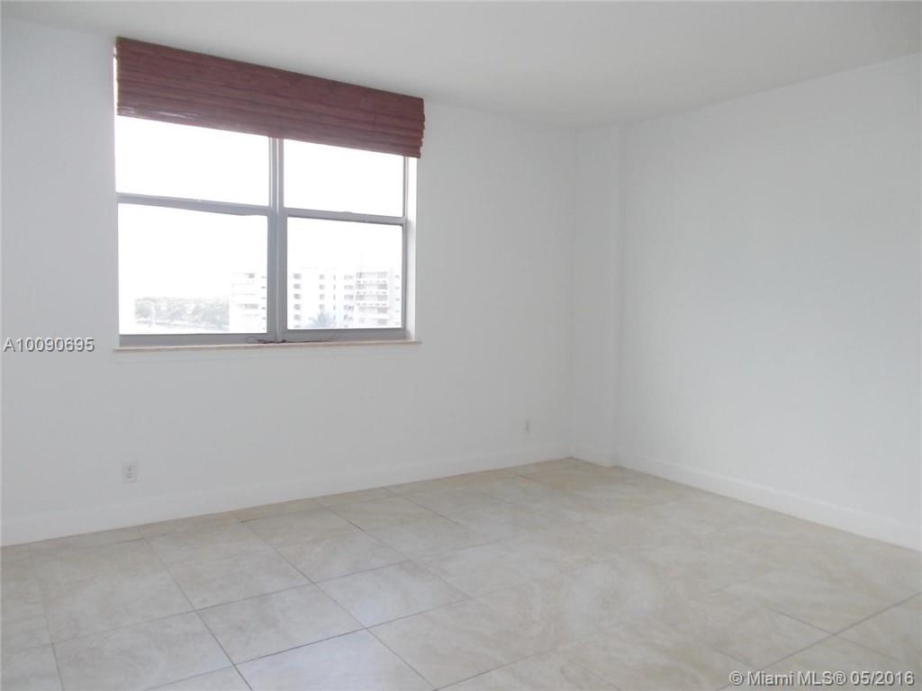 401 BLU OF NORTH BEACH CO - Residential Lease