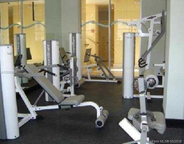 401 BLU OF NORTH BEACH CO - Residential Lease