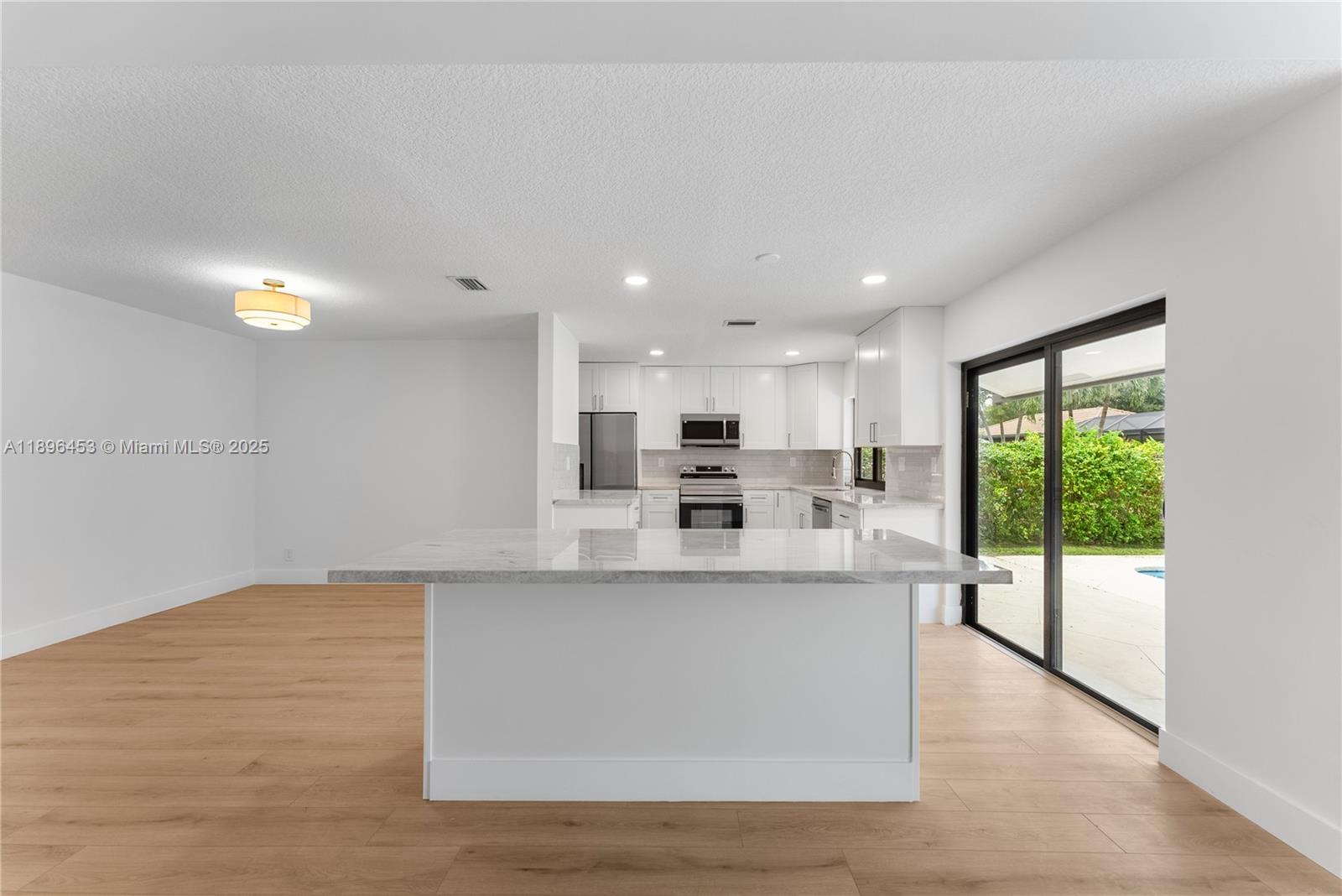 CYPRESS RUN - Residential