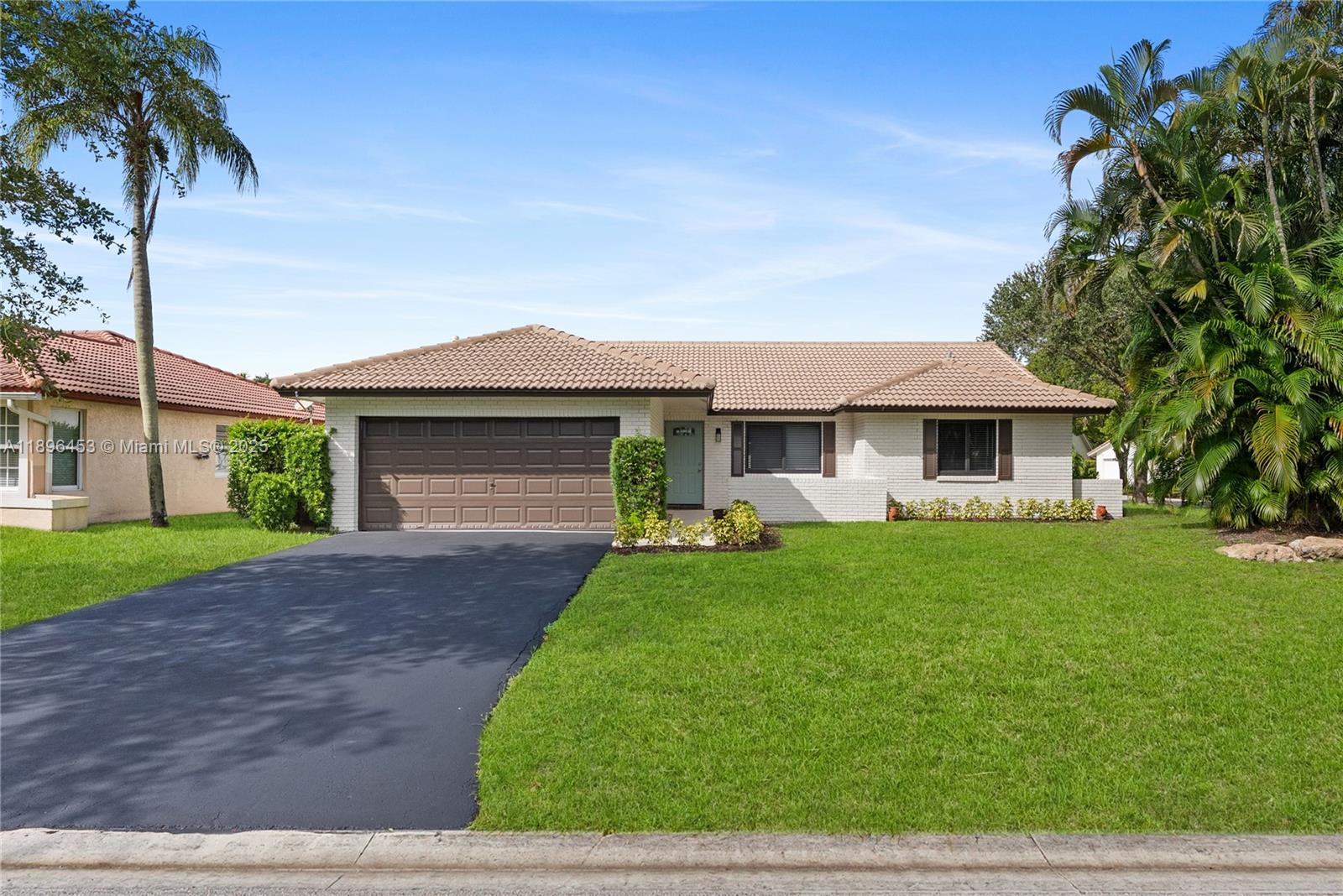 CYPRESS RUN - Residential